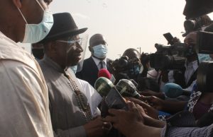 Ex-President Jonathan returns to Mali, urges Malians to stop demonstrations, embrace dialogue