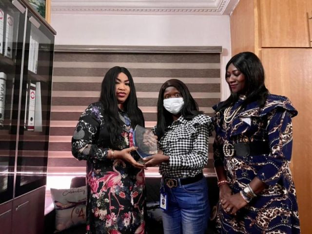 Heroic Air Peace crew gets five awards for foiling inflight theft