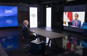 Davos Agenda closes with calls for new models of public-private cooperation