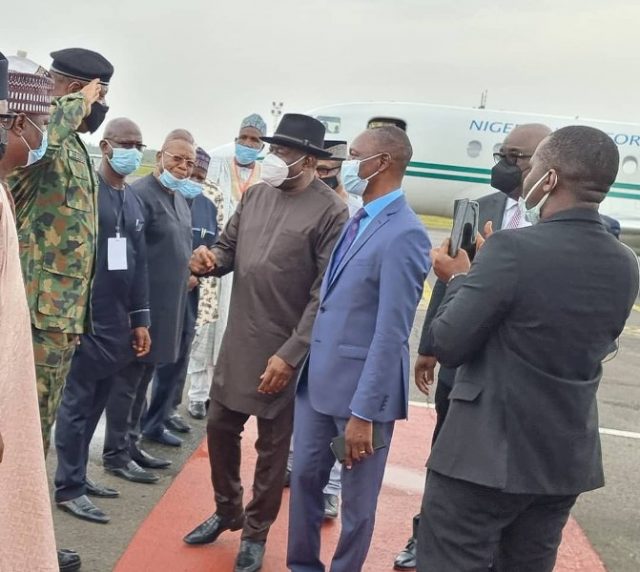 Goodluck E. Jonathan arrives Monrovia, Liberia for the ECOWAS Parliament's Extraodinary session
