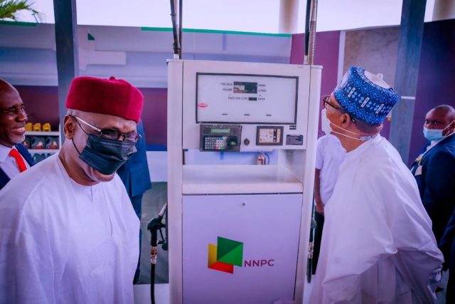 President Buhari unveiling the New NNPC assets, balance sheet and brand identity in Abuja