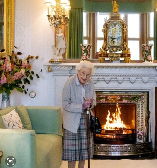 Worlds longest serving monarch, Queen ELIZABETH 11 dies peacefully at 96