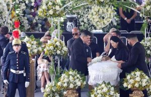 FIFA President Gianni Infantino attends Pelé memorial, suggests all Member Associations name a stadium after Brazil legend