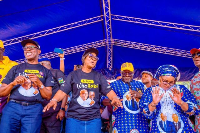 PDP Vice-Presidential Candidate Dr Ifeanyi Okowa rally supporters at the Aniocha South Delta PDP Rally