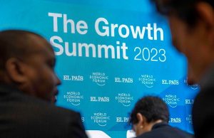 Economists divided on global economic recovery