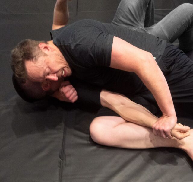 Elon Musk puts Lex Fridman in a choke hold