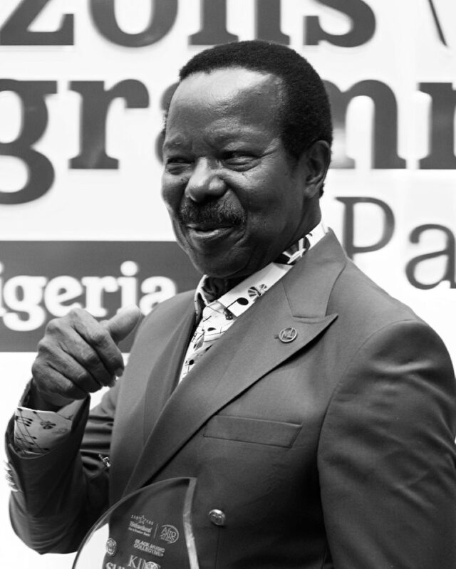 King Sunny Ade stepped onto the stage to receive a well-deserved Legacy award