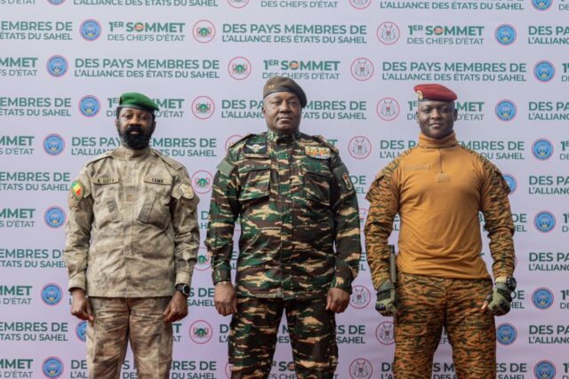 Colonel Assimi Goita of Mali, Capitaine Ibrahim TRAORE of Burkina Faso and Général brigade Abdourahamane TIANI of Niger at their summit in Niamey.