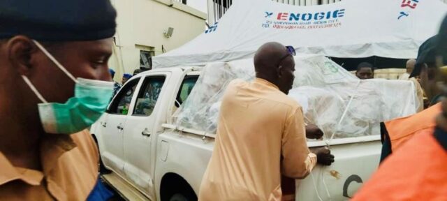Movement of the materials from the Central Bank to the Edo State’s 18 local government areas has commenced this morning in Benin-City.