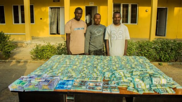 The recovered counterfeit currencies