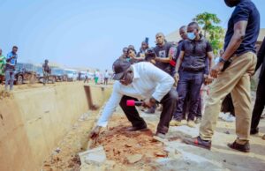 I’ll sanction bad contractors, says Delta State Governor Oborevwori after inspecting badly executed road project