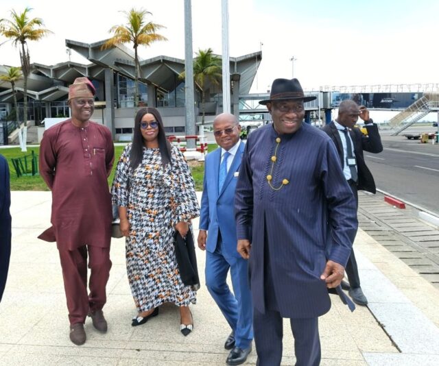 Former President Goodluck Jonathan arrive Abidjan for the Cote d'Ivoire presidential election holding today