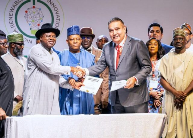 Governor Douye Diri signed on behalf of the state while the chairman of Jampur Group, Mr. Mohammed Shafiq, signed for the company in the presence of Vice President Kashim Shettima