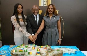 World leaders hail Tony Elumelu’s impacts on Nigeria, African economy Co-Founder, The Tony Elumelu Foundation (TEF), Dr Awele Elumelu, Founder, TEF , Group Chairman, United Bank for Africa(UBA) and celebrant, Mr. Tony Elumelu; and daughter, Ego Elumelu, during the symposium held in commemoration of Mr. Elumelu’s 60th birthday, attended by 60 young beneficiaries of the TEF Entrepreneurship Programme, held at UBA House, Marina, Lagos.