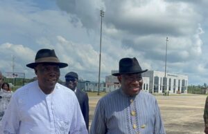 Former President Jonathan, West African Elders return to Liberia for presidential run-off, urge peaceful election