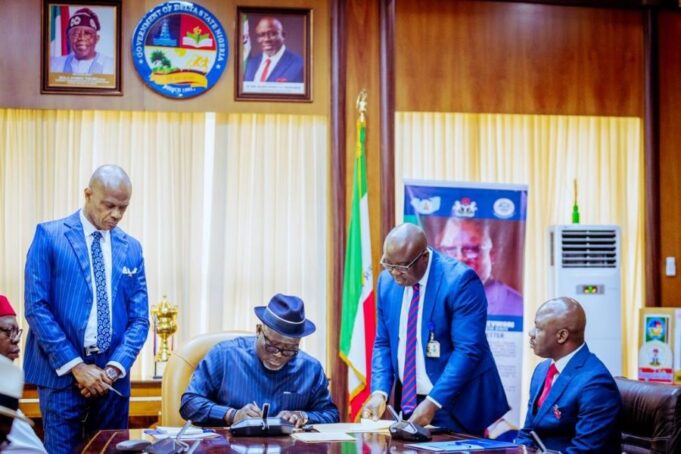 Delta State Governor Oborevwori Signs The State’s 2024 Appropriation ...