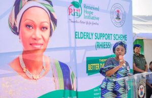 Oluremi Tinubu, Nigeria’s first lady launches elderly support scheme in Lagos, 250 beneficiaries receive N100, 000 each