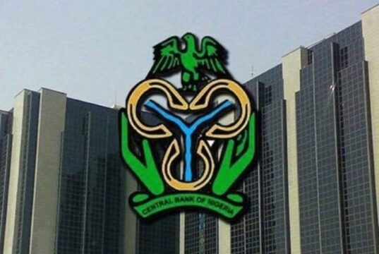 Naira posts weekly gain as offshore inflows lift FX market, reserves climb above $50 billion