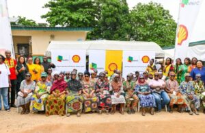 Sights restored as over 2,000 benefit from NNPC/Shell Vision first outreach in Lagos community