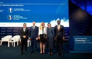 Stocks Slide 0.90% as Naira softens on CBN action